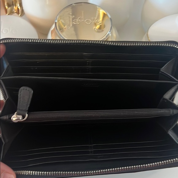 Coach Black Key and Card Holder Minimalist Design - Picture 5 of 9